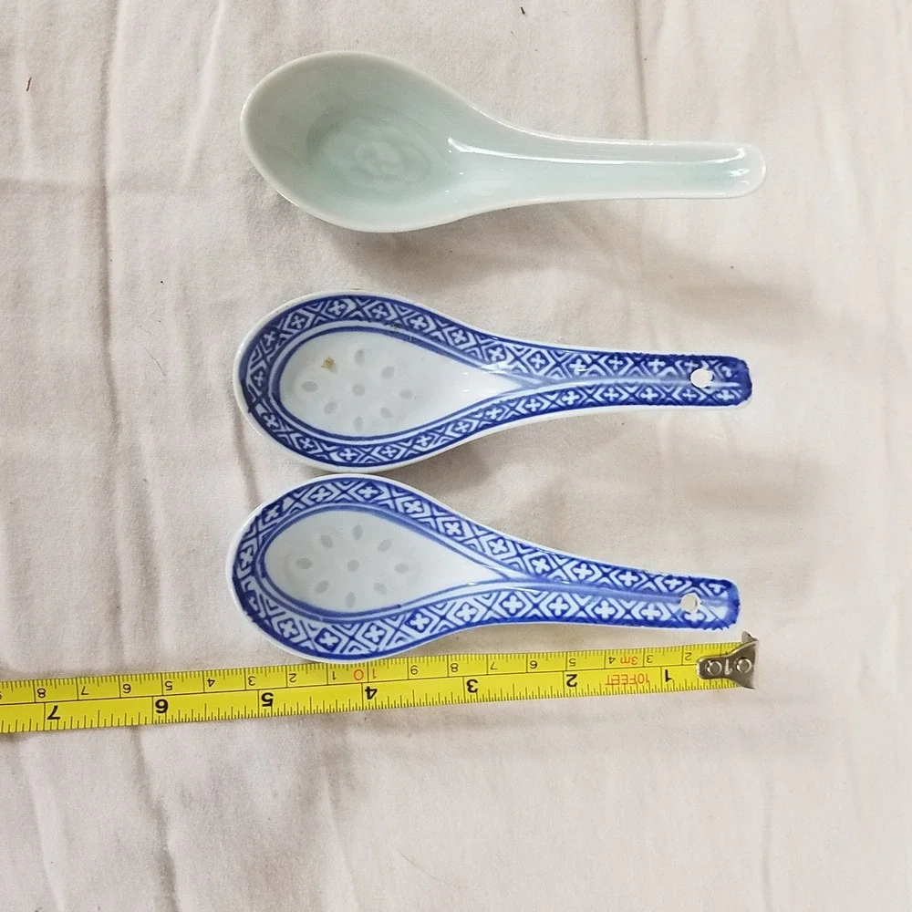 Chinese Soup Spoons Set 3 Blue White Rice Grain Celadon Green Excellent